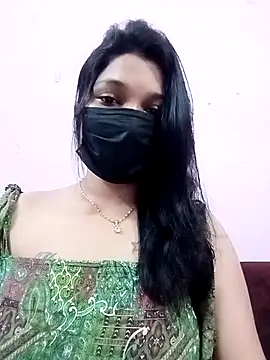 Snapshot of Beauty-khan chatting on 03/13/25, 02:12 Beauty-khan online show from 03/13/25, 02:12