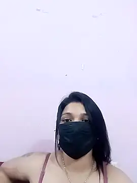 Snapshot of Beauty-khan chatting on 03/15/25, 09:16 Beauty-khan online show from 03/15/25, 09:16