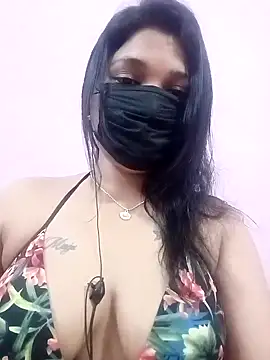 Snapshot of Beauty-khan chatting on 03/20/25, 01:04 Beauty-khan online show from 03/20/25, 01:04