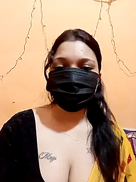 Snapshot of Beauty-khan chatting on 10/24/25, 06:15 Beauty-khan online show from 10/24/25, 06:15