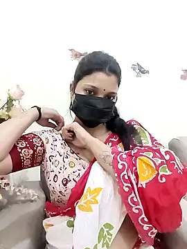 Snapshot of Beauty-khan chatting on 11/15/25, 04:47 Beauty-khan online show from 11/15/25, 04:47