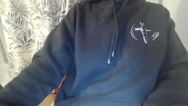 Snapshot of parismira chatting on 12/20/24, 07:39 parismira online show from 12/20/24, 07:39