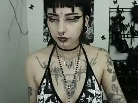 n0sferatus   online show from 11/12/25, 02:12