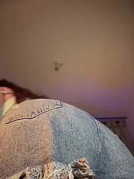 Snapshot of Zeli_66 chatting on 02/16/25, 03:58 Zeli 66 online show from 02/16/25, 03:58