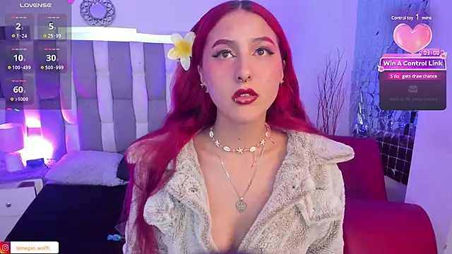 Snapshot of Megan_wolf1_ chatting on 03/21/25, 09:01 Megan wolf1 online show from 03/21/25, 09:01