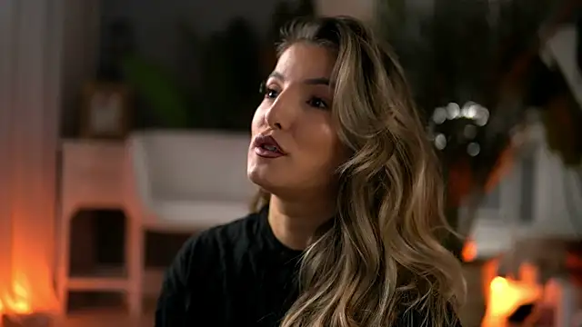 KellyMathews online show from 10/14/25, 02:23