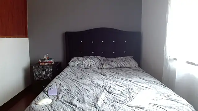 Snapshot of Emilia_1995 chatting on 09/10/25, 03:56 Emilia 1995 online show from 09/10/25, 03:56