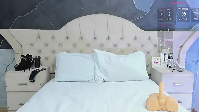 AmberGreyy  online show from 02/19/25, 03:38