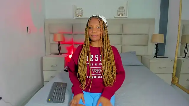 Snapshot of TifannyTaylor_ chatting on 03/21/25, 04:49 TifannyTaylor  online show from 03/21/25, 04:49