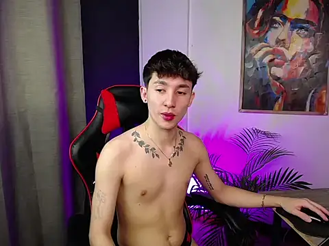 Snapshot of SebasstianGrand chatting on 03/06/25, 11:20 SebasstianGrand online show from 03/06/25, 11:20