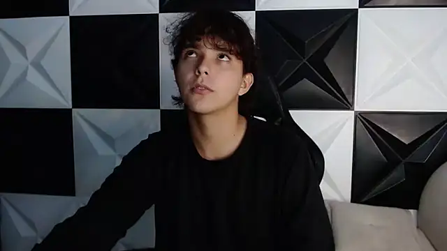 Dani cumboy online show from 12/13/24, 01:37