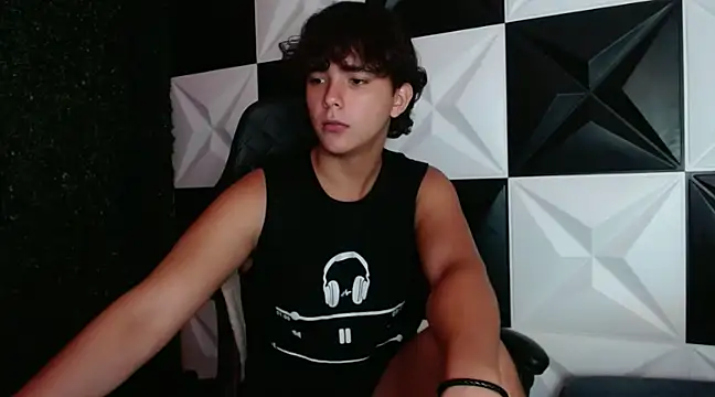 Dani cumboy online show from 12/28/24, 02:22