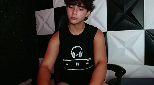 Dani cumboy online show from 12/28/24, 05:23