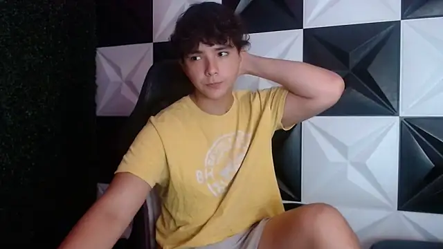 Dani cumboy online show from 01/05/25, 01:35