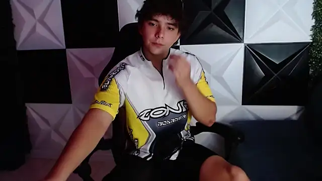 Dani cumboy online show from 01/10/25, 02:57