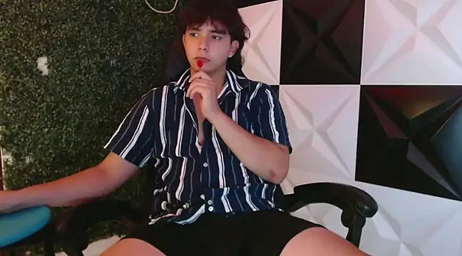 Dani cumboy online show from 02/15/25, 03:31