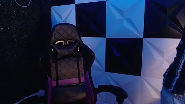 Dani cumboy online show from 02/25/25, 03:20