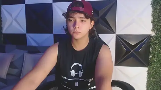 Dani cumboy online show from 03/17/25, 01:08