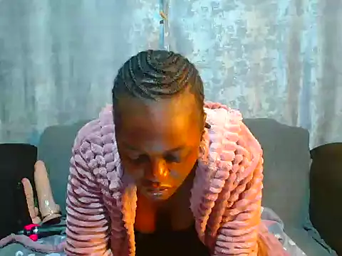 VANESAAMBER23 online show from 10/21/25, 10:32