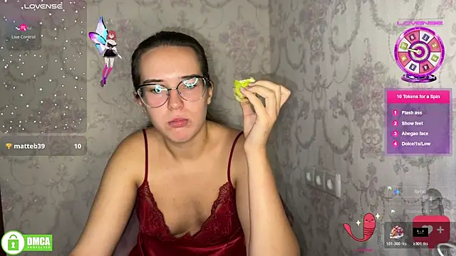 Snapshot of the_princese chatting on 10/17/25, 11:13 the princese online show from 10/17/25, 11:13