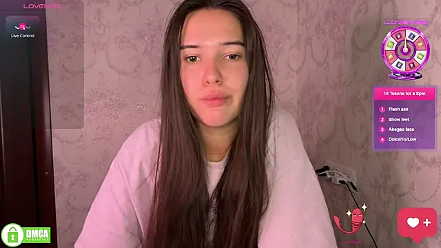 Snapshot of the_princese chatting on 10/31/25, 05:25 the princese online show from 10/31/25, 05:25