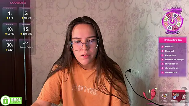 Snapshot of the_princese chatting on 11/14/25, 11:42 the princese online show from 11/14/25, 11:42