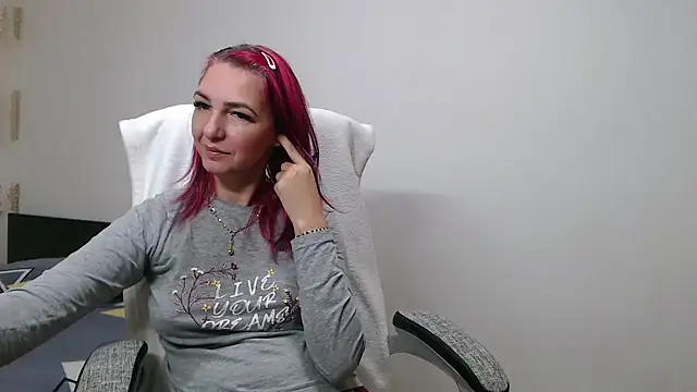 Evadesirex46 online show from 11/11/25, 07:25