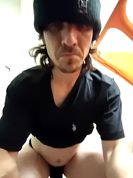 Snapshot of Lilsmokeshow017 chatting on 10/29/25, 07:10 Lilsmokeshow017 online show from 10/29/25, 07:10