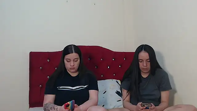 Lola barbara online show from 10/13/25, 12:38