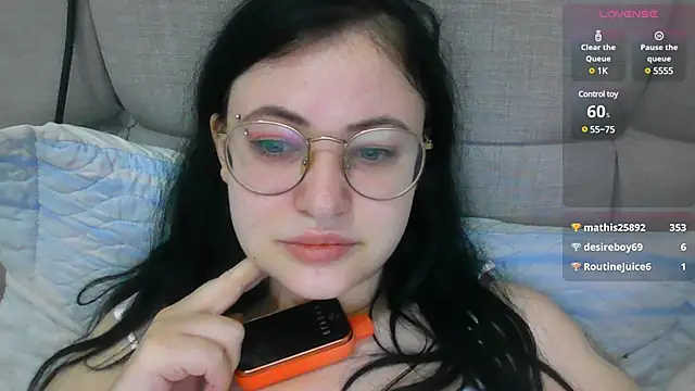 German Eva online show from 01/25/25, 11:43