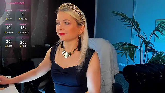 Snapshot of Gloria_Lovely chatting on 02/27/25, 11:31 Gloria Lovely online show from 02/27/25, 11:31