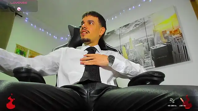 BRAYHAMBROWN online show from 10/28/25, 03:43