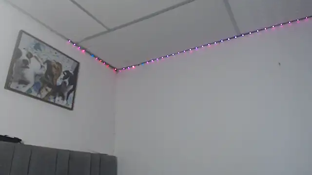 BrittanyDiaz online show from 10/21/25, 08:20