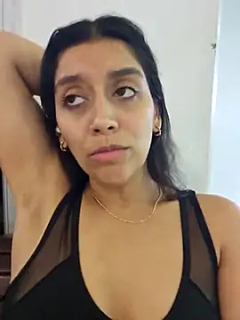 BrittanyDiaz online show from 11/12/25, 10:30