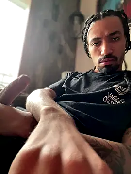 hotcamboy420 online show from 12/04/24, 06:50