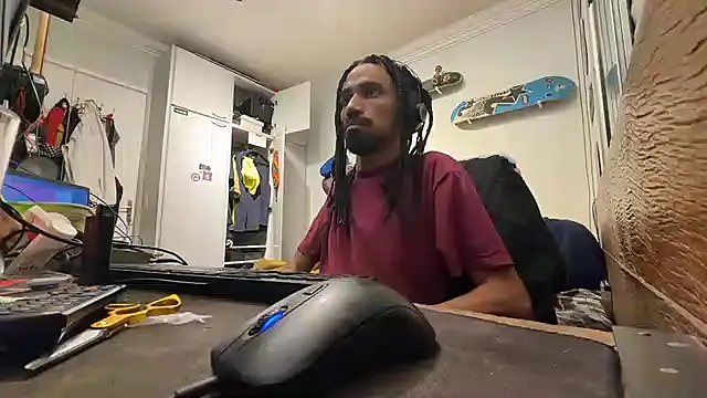 hotcamboy420 online show from 12/12/24, 05:31