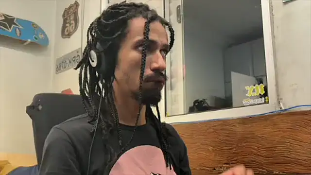 hotcamboy420 online show from 01/09/25, 05:13