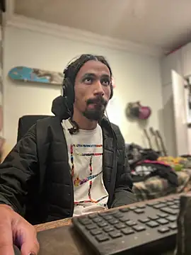 hotcamboy420 online show from 01/15/25, 05:08