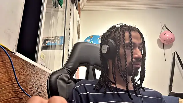 hotcamboy420 online show from 02/11/25, 04:01