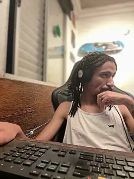 hotcamboy420 online show from 02/20/25, 04:39