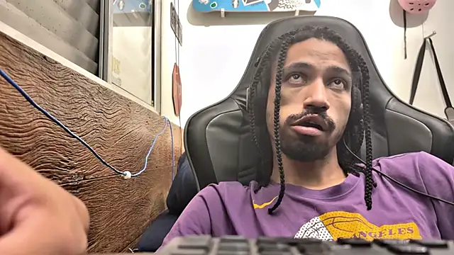 hotcamboy420 online show from 02/25/25, 03:52