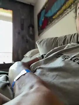 hotcamboy420 online show from 03/06/25, 06:16