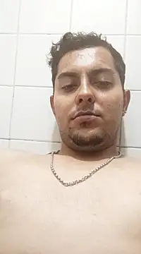 Snapshot of Pau_moreno23 chatting on 02/18/25, 02:38 Pau moreno23 online show from 02/18/25, 02:38