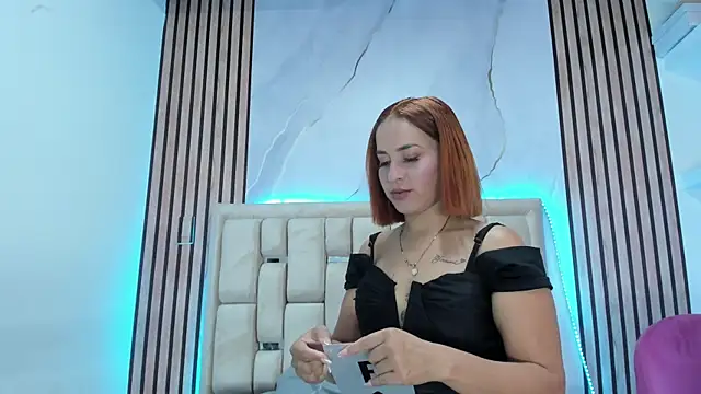 Snapshot of ChloeParkss_ chatting on 12/11/24, 12:12 ChloeParkss online show from 12/11/24, 12:12
