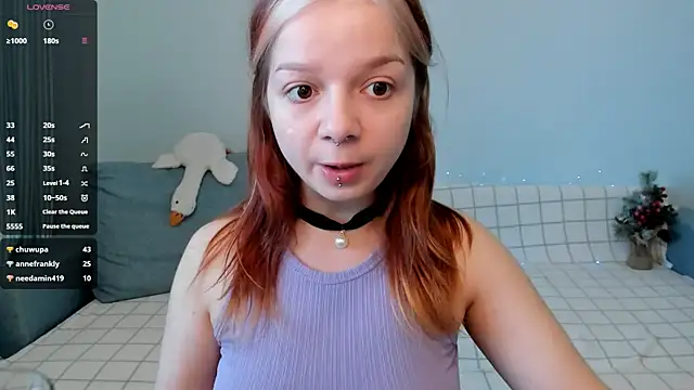 Snapshot of crystal_lilith chatting on 12/04/24, 10:46 crystal lilith online show from 12/04/24, 10:46
