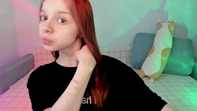 Snapshot of crystal_lilith chatting on 01/12/25, 12:23 crystal lilith online show from 01/12/25, 12:23