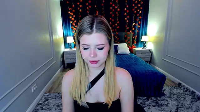 Snapshot of FollowLovee chatting on 11/12/25, 06:41 FollowLovee online show from 11/12/25, 06:41