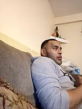 Houstonslong1 online show from 12/24/24, 10:17