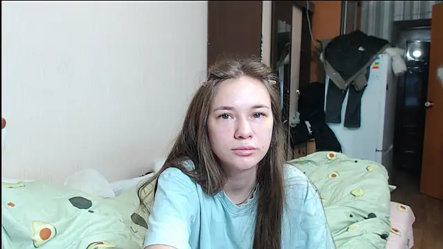 Snapshot of leila_bambi_ chatting on 12/31/24, 04:38 leila bambi online show from 12/31/24, 04:38