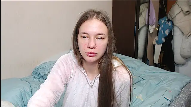 Snapshot of leila_bambi_ chatting on 02/12/25, 04:11 leila bambi online show from 02/12/25, 04:11